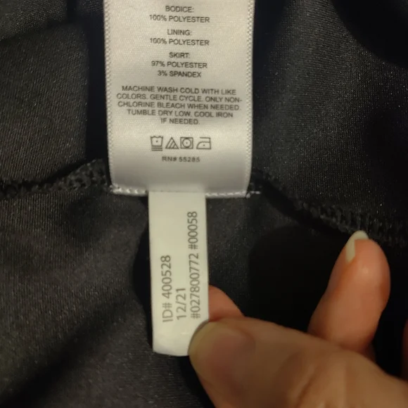 EXPRESS Minimalist Chiffon and Crepe Dress, Size S. - Picture 7 of 7